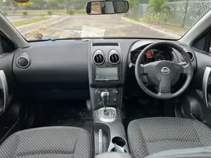 Nissan Dualis 2008 Burgundy