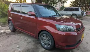 Toyota Corolla Rumion Hatchback 1.5 FWD 2010 Red