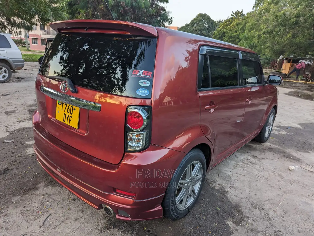 Toyota Corolla Rumion Hatchback 1.5 FWD 2010 Red