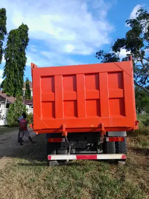 Howo Tipper