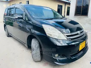 Toyota ISIS 1.8 L 2006 Black