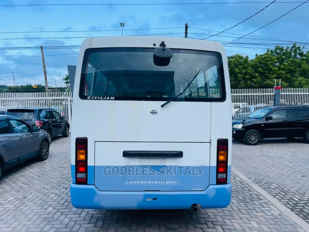 Nissan Civilian 2003 White