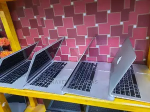 Laptop Apple MacBook Air 2017 8GB Intel Core I5 SSD 128GB