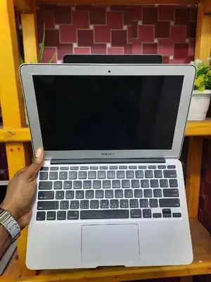 Laptop Apple MacBook Air 2013 8GB Intel Core I5 SSD 128GB