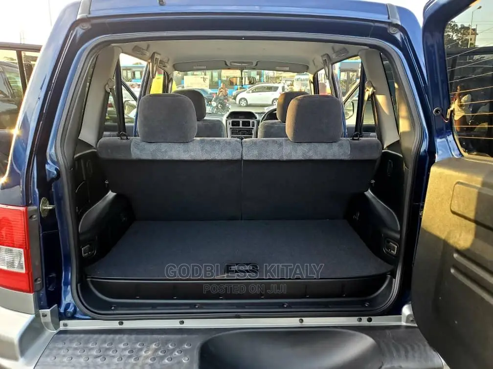 Mitsubishi Pajero 2022 Blue