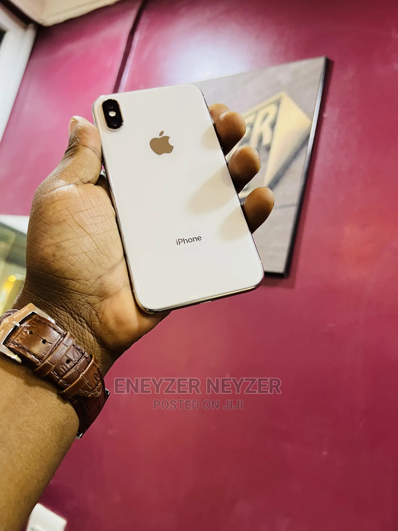 Apple iPhone X 64 GB White