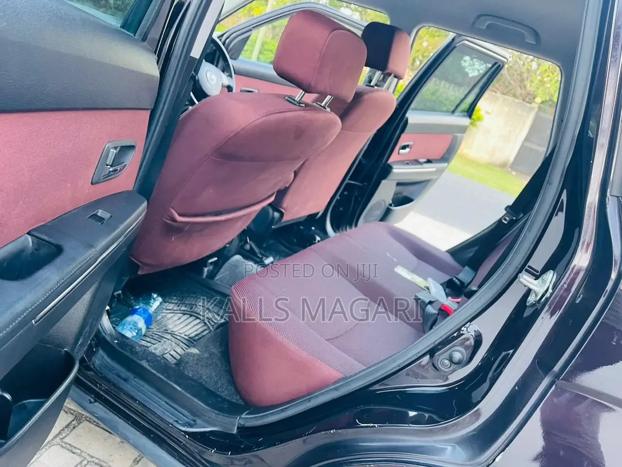 Mazda Verisa 2010 Brown