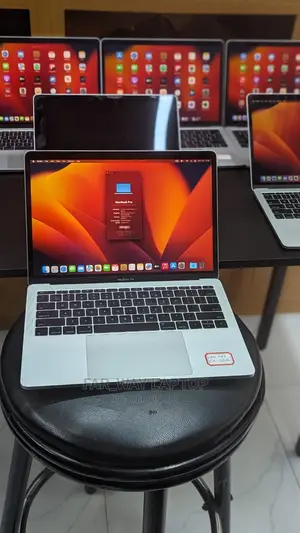 Laptop Apple MacBook 2017 8GB Intel Core I5 SSD 256GB