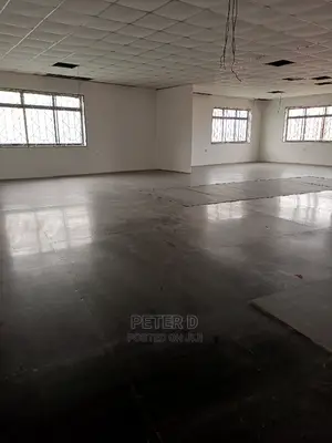 Store Ya Kuhifadhi Mizigo