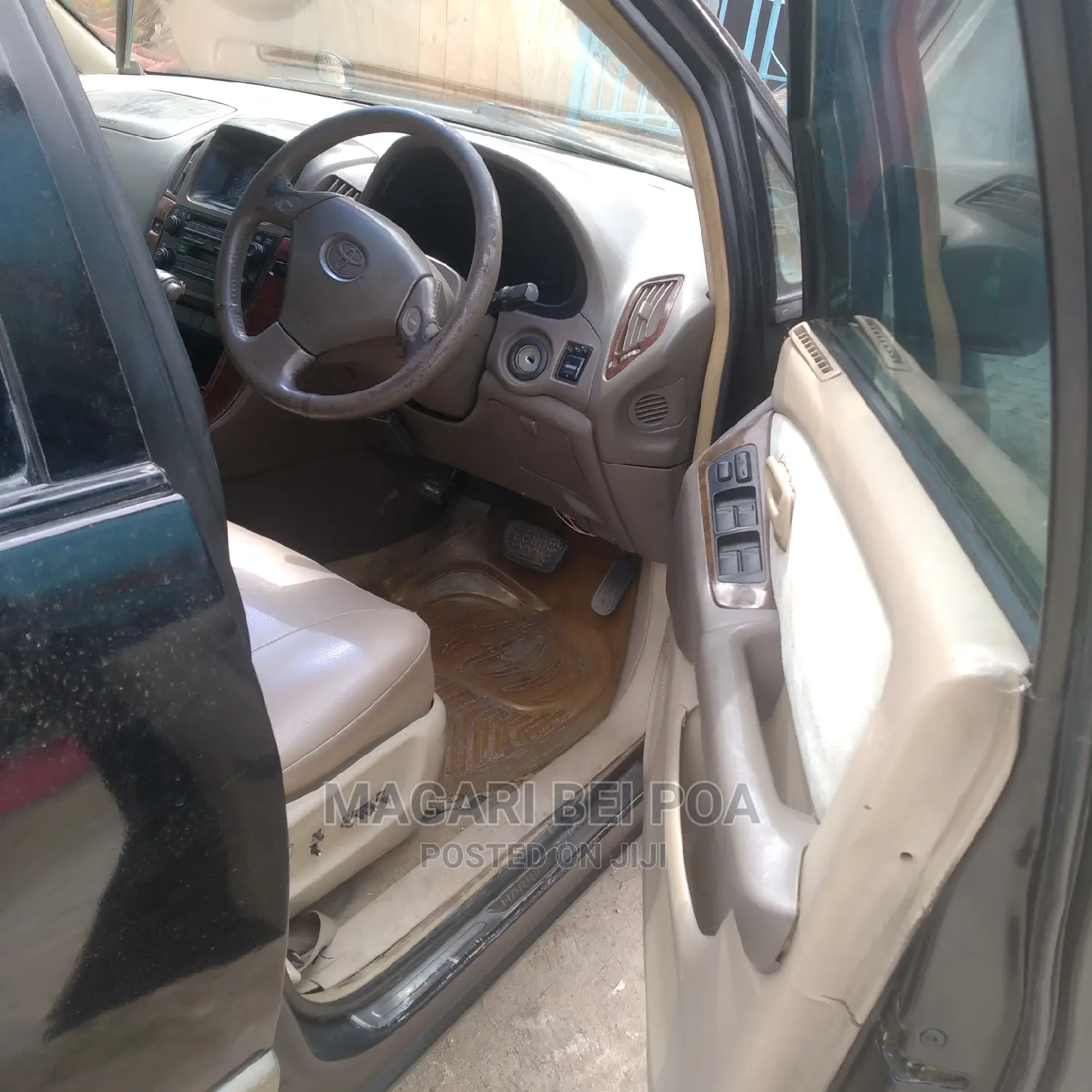 Toyota Harrier 2004 Black