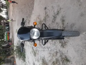 Bajaj Boxer 150 UG 2021 Red
