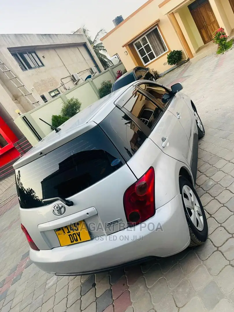 Toyota IST 2005 White