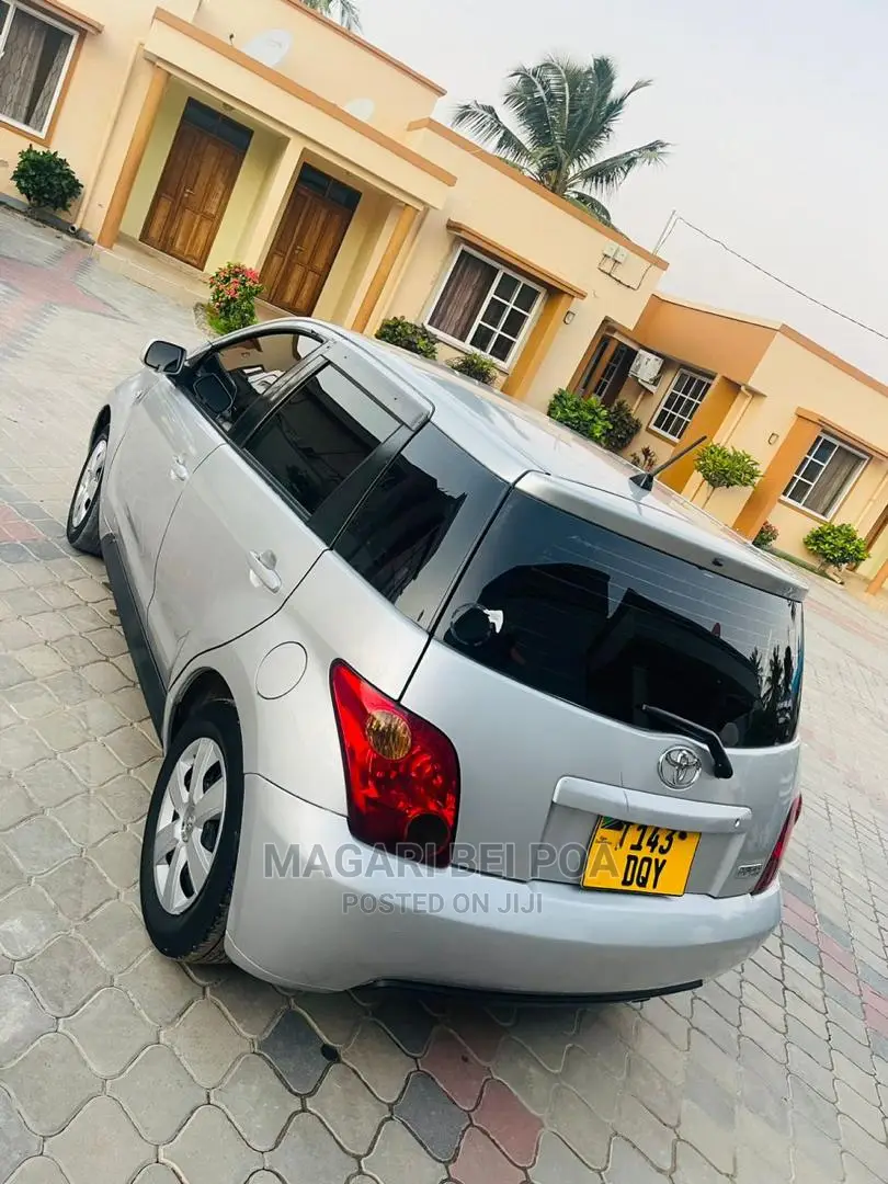 Toyota IST 2005 White