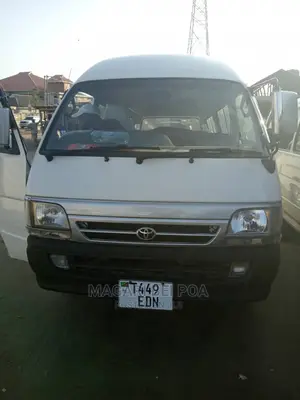 Toyota HiAce 2006 White