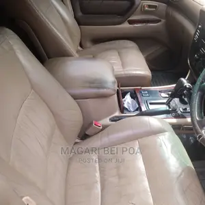 Toyota Land Cruiser 2000 Ivory