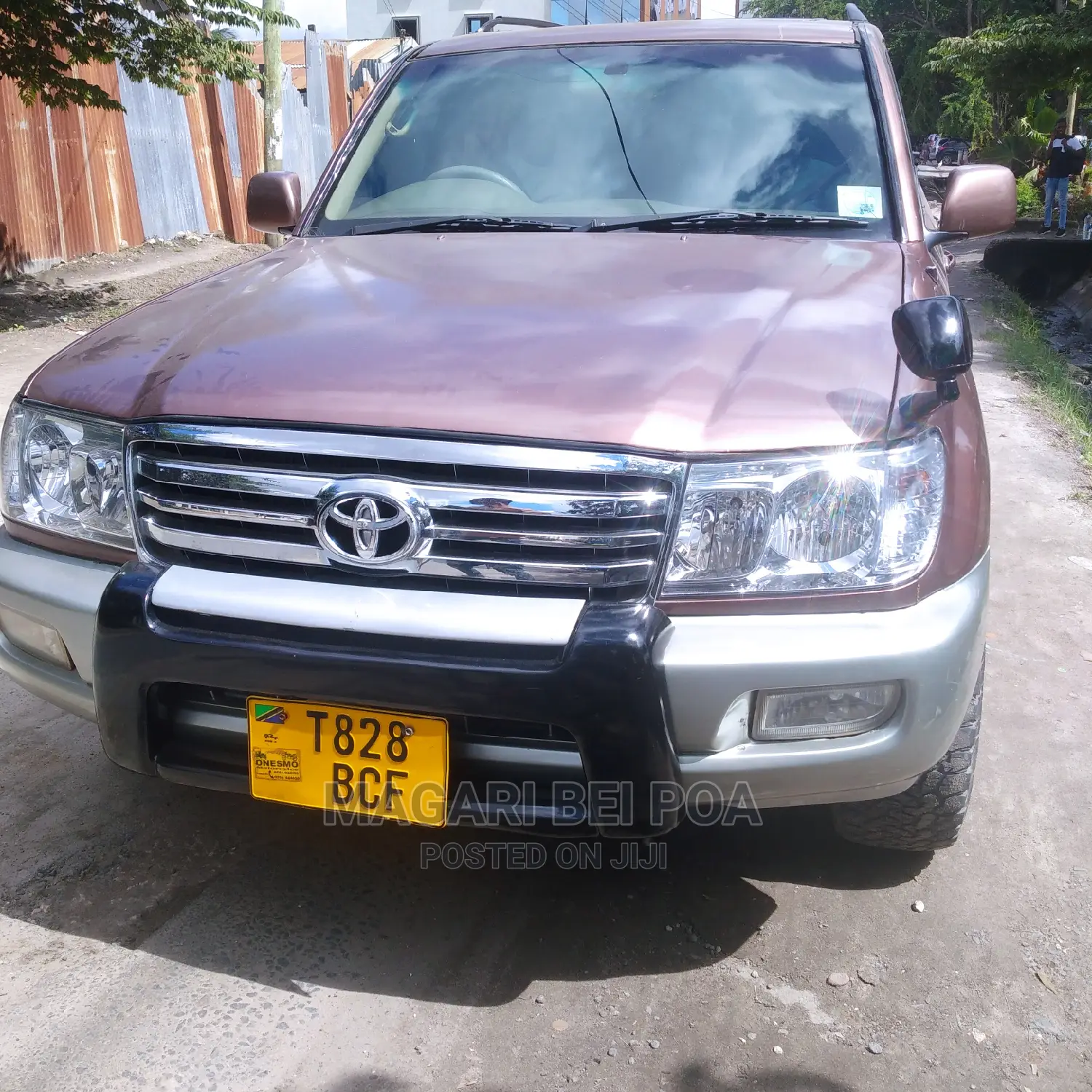 Toyota Land Cruiser 2000 Ivory