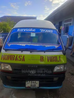 Toyota HiAce 2002 Orange