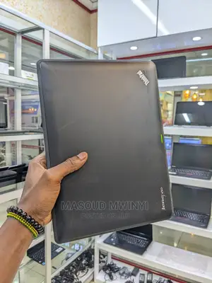 New Laptop Lenovo ThinkPad X131e 6GB Intel Pentium HDD 350GB