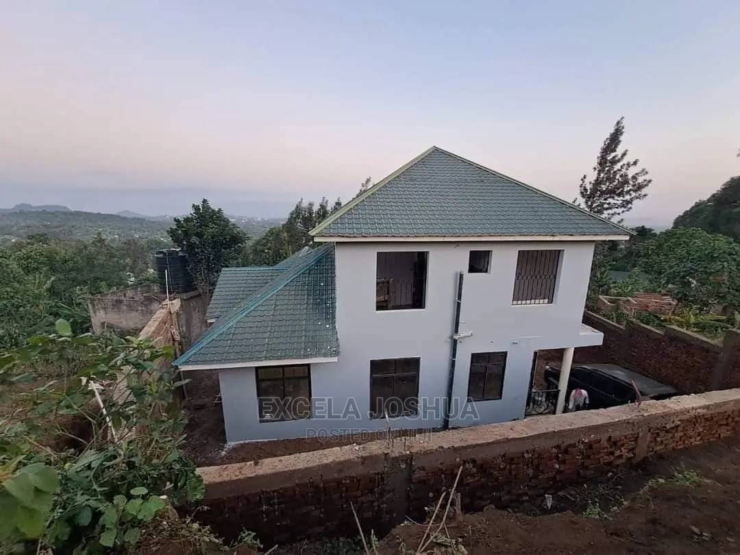 5bdrm House in Excela Joshua, Arusha for sale