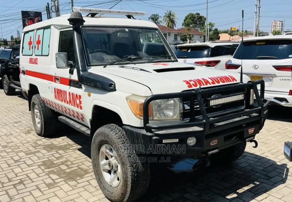 Toyota Land Cruiser 4.5 V8 TD 2019 White