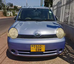 Toyota Sienta 1.5 AWD 2005 Purple