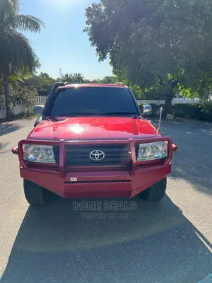 Toyota Land Cruiser 2005 Red