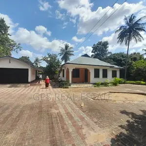 4bdrm House in Mji Mwema, Kinondoni for sale