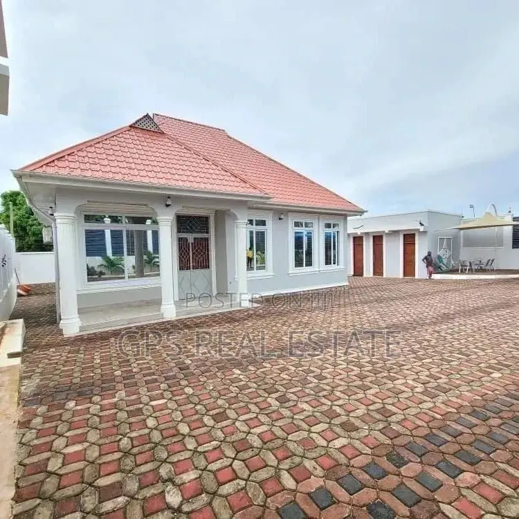 3bdrm House in Kulangwa, Kinondoni for sale