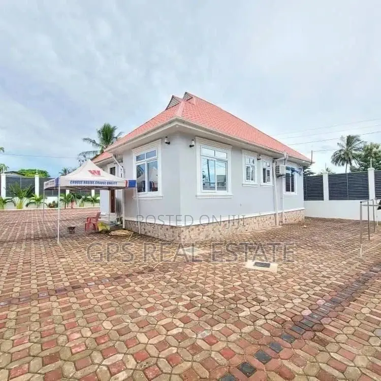 3bdrm House in Kulangwa, Kinondoni for sale