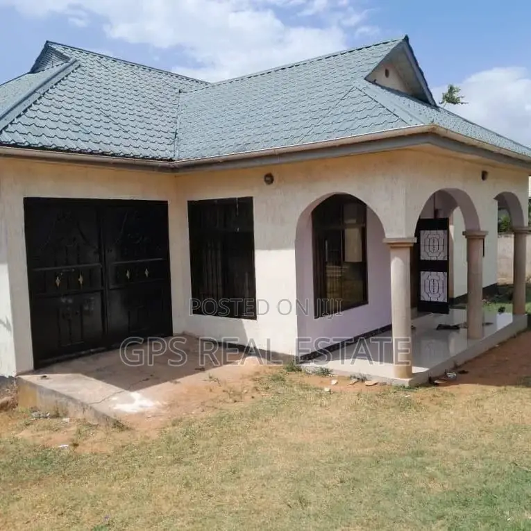 3bdrm House in Msigani, Kinondoni for sale