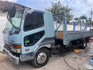 Mitsubishi Fuso Flat Body