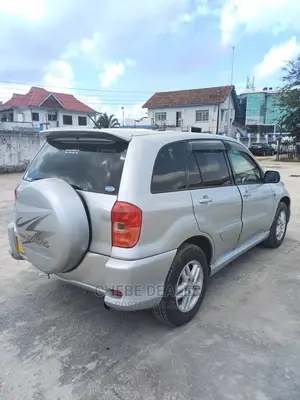 Toyota RAV4 Base AWD 2001 Silver