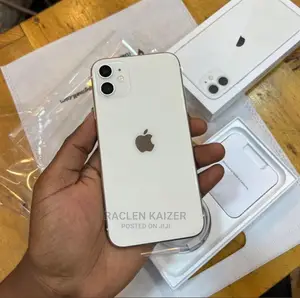 New Apple iPhone 11 64 GB White
