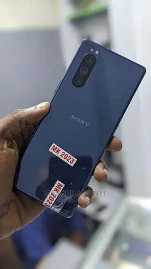 New Sony Xperia 5 128 GB Blue