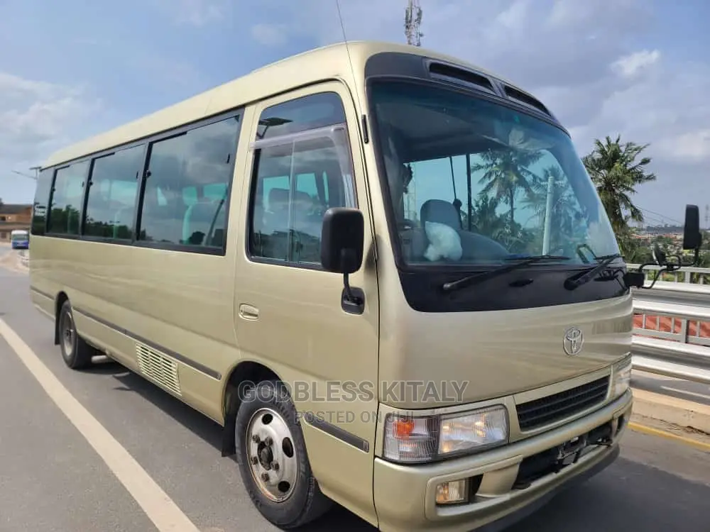 Toyota Coaster 2004 Gold