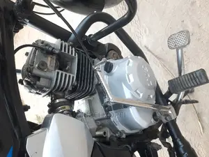 TVS HLX 125 2020 Black
