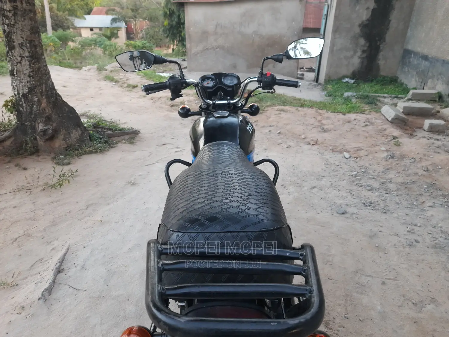 TVS HLX 125 2020 Black