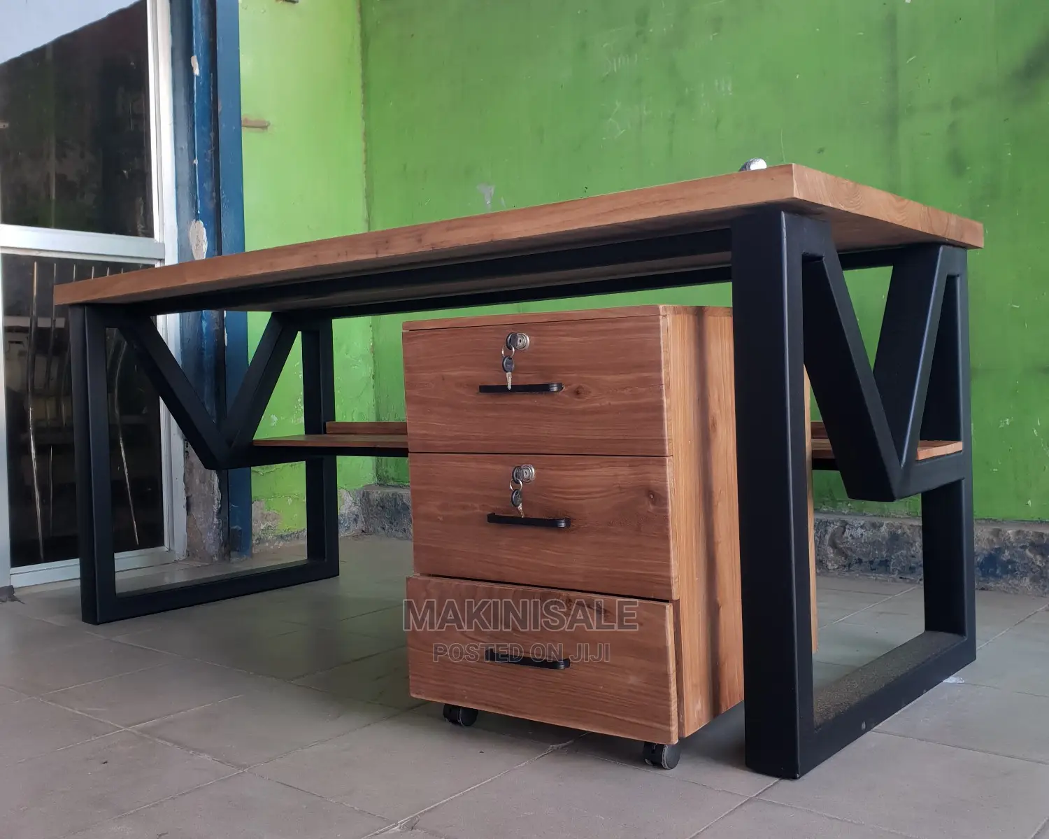 Meza Kubwa Ya Office Bei Nafuu