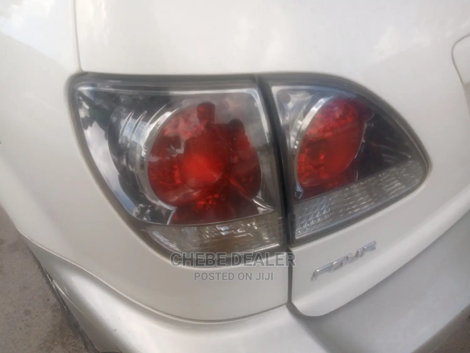 Toyota Harrier 2.4 2005 White