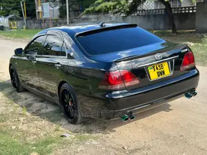 Toyota Crown 2004 Black