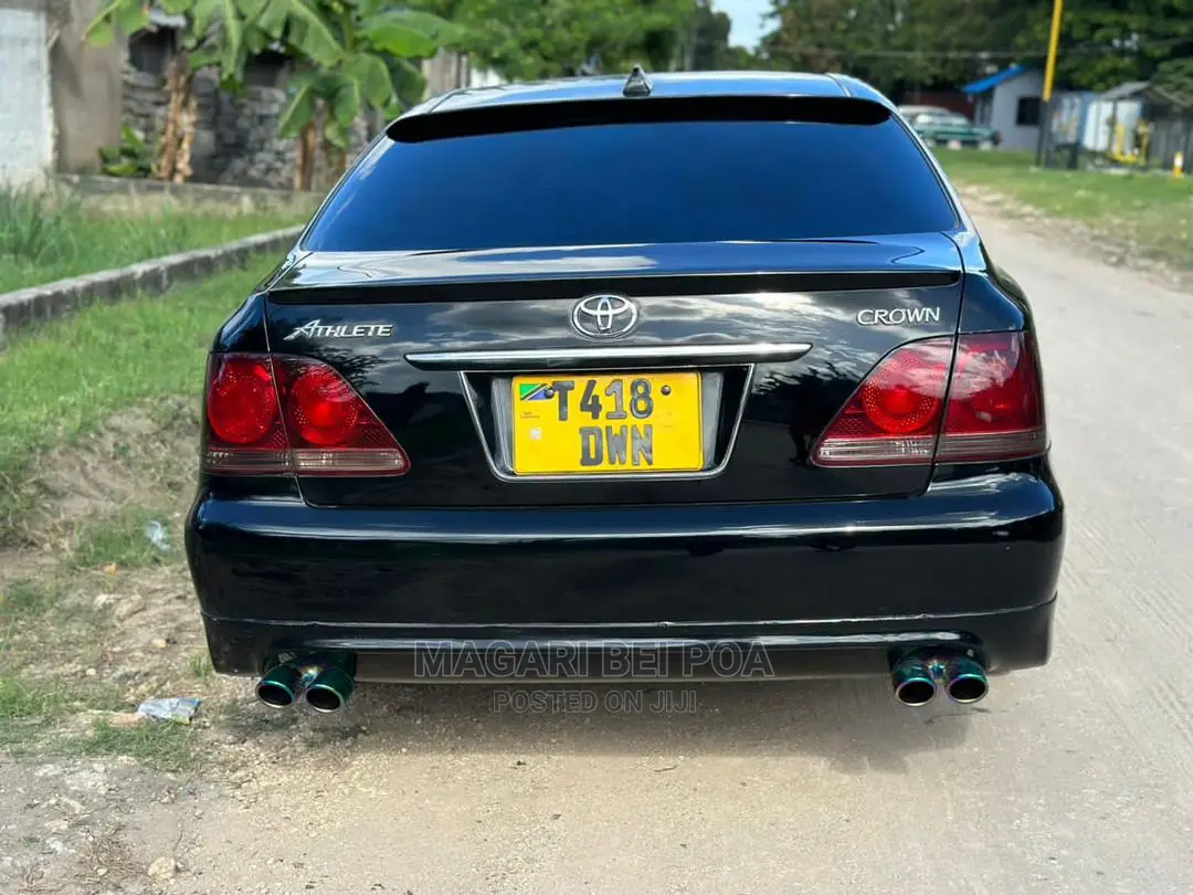 Toyota Crown 2004 Black