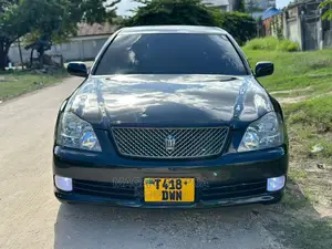 Toyota Crown 2004 Black