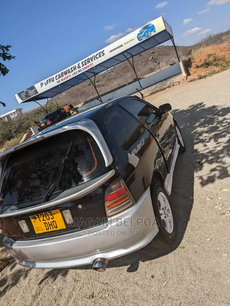 Toyota Starlet 2005 Black