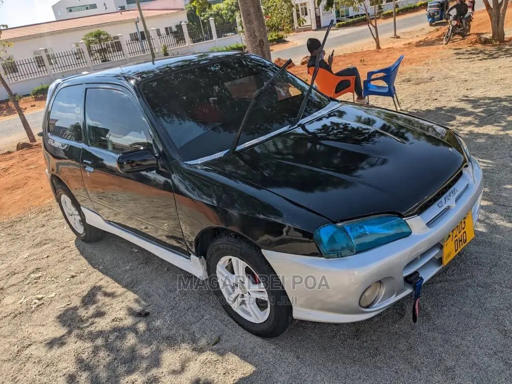Toyota Starlet 2005 Black