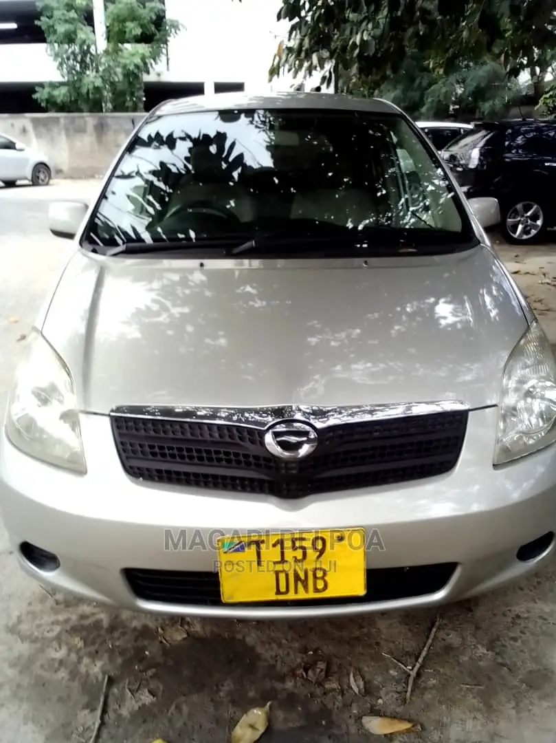 Toyota Corolla Spacio 2005 Silver