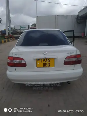 Toyota Corolla 2003 White