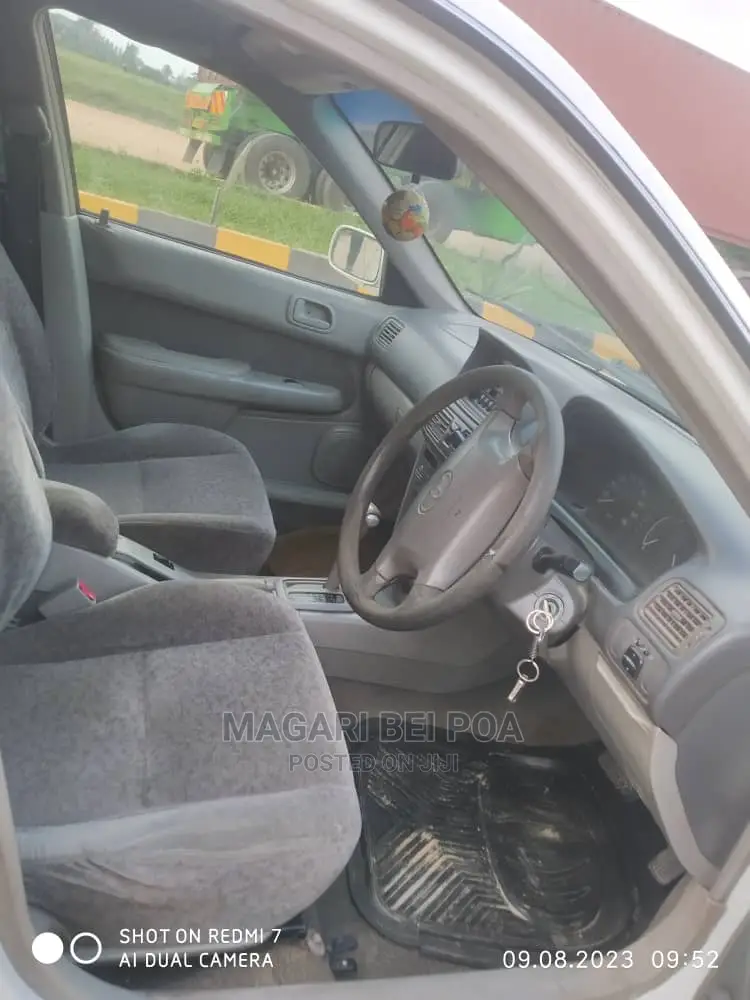 Toyota Corolla 2003 White
