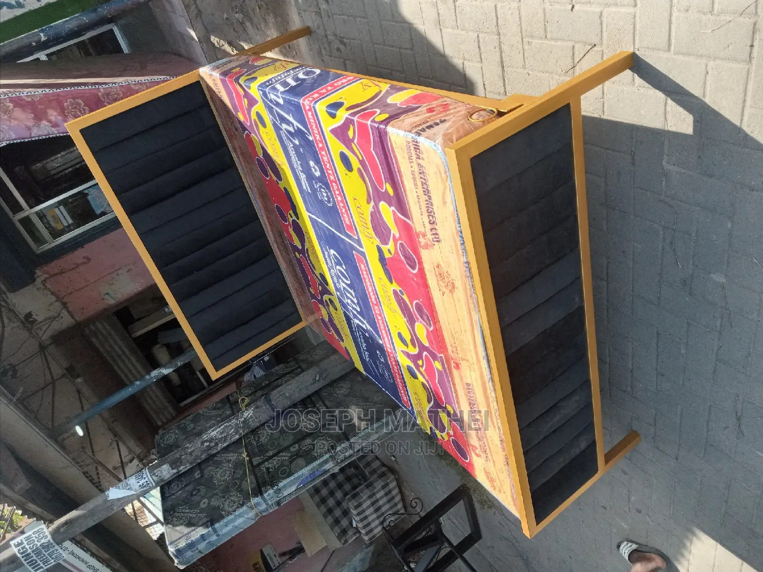 Kitanda Cha Sofa Na Chuma 5x6 Godoro Inch 8