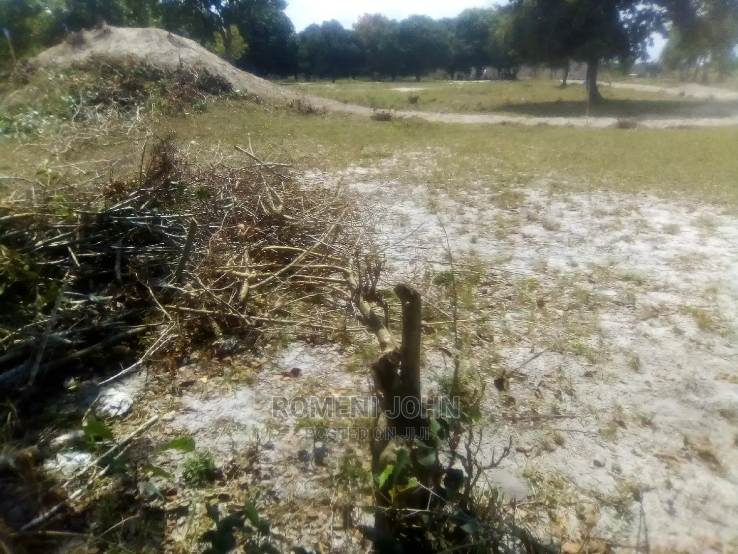 Eneo La Makazi Linauzwa Milioni 2.5 Ukonga Bombambili.