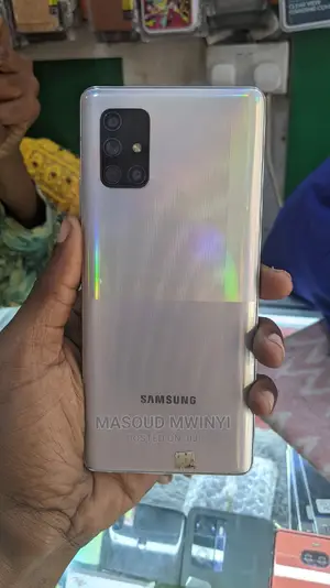 New Samsung Galaxy A71 5G 128 GB White